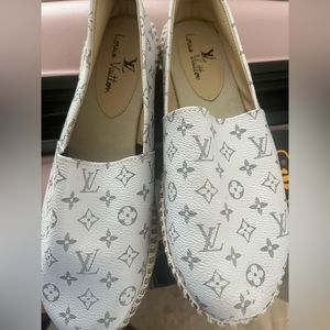 Louis Vuitton shoes 😍